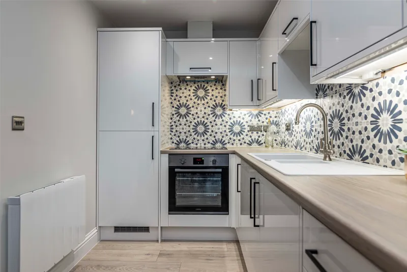 Beautiful 2 Bedroom Apartment // Available August 2026 - Image 8